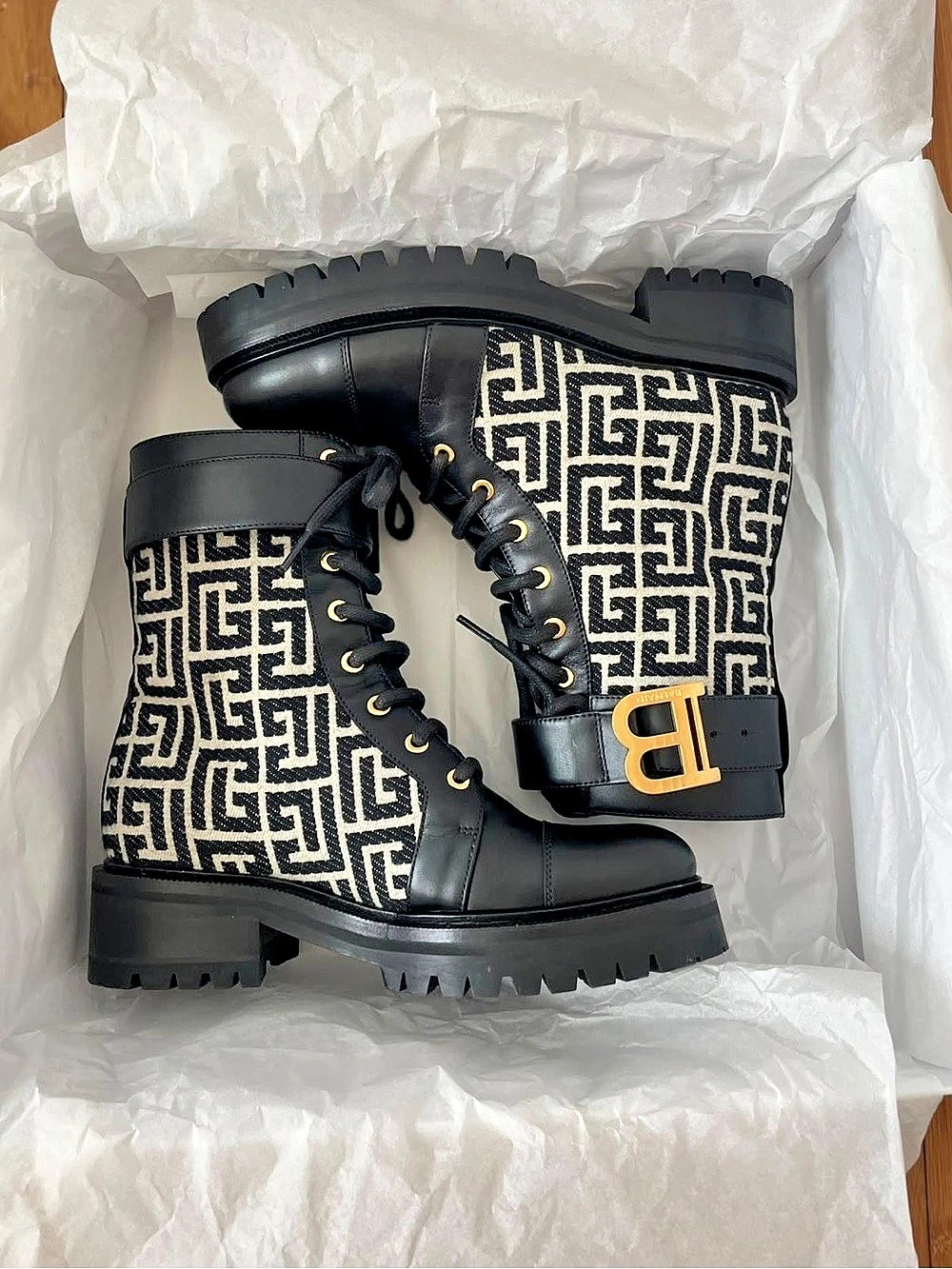Balmain Ranger Romy Monogram Boots Black & White - Picture 2 of 9